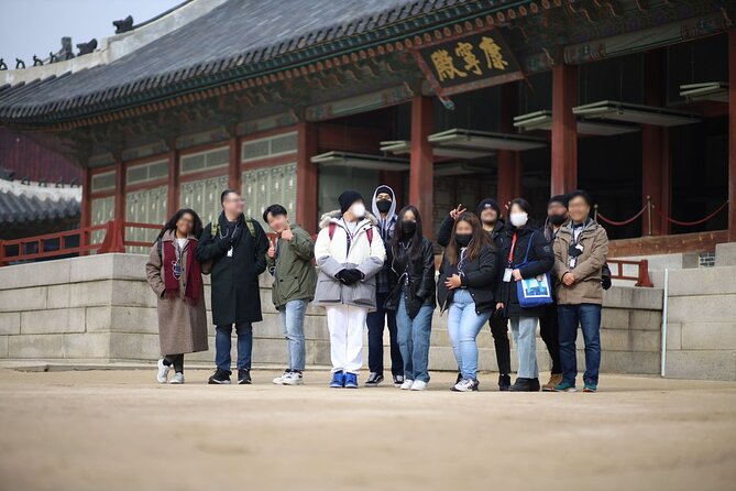 Seoul: Gyeongbokgung Palace Half Day Tour - The best photo stops and the changing of the guard