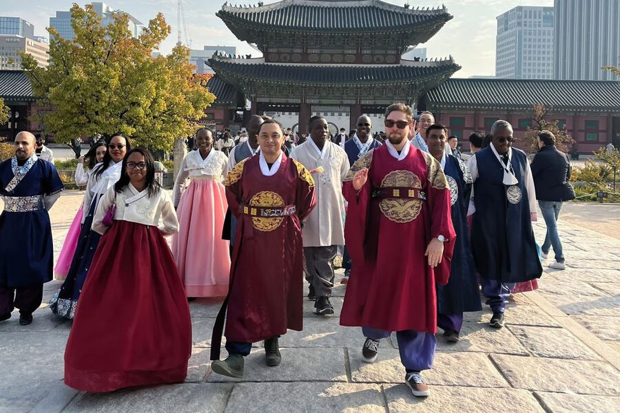 Seoul Half-Day City Highlight, Palace Tour with Hanbok - Why hanbok changes the Gyeongbokgung experience