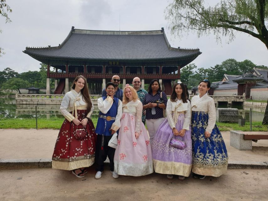 Seoul Half-Day City Highlight, Palace Tour with Hanbok - Walking the lanes of Bukchon Hanok Village