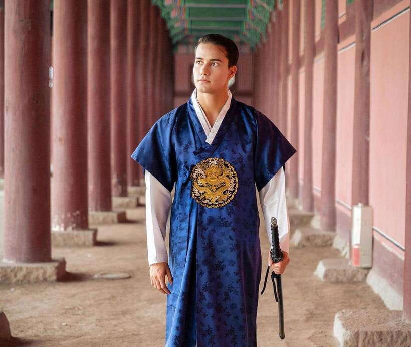 Seoul: Hanbok Rental with Gyeongbokgung Palace Entry - Who Will Enjoy This Most?