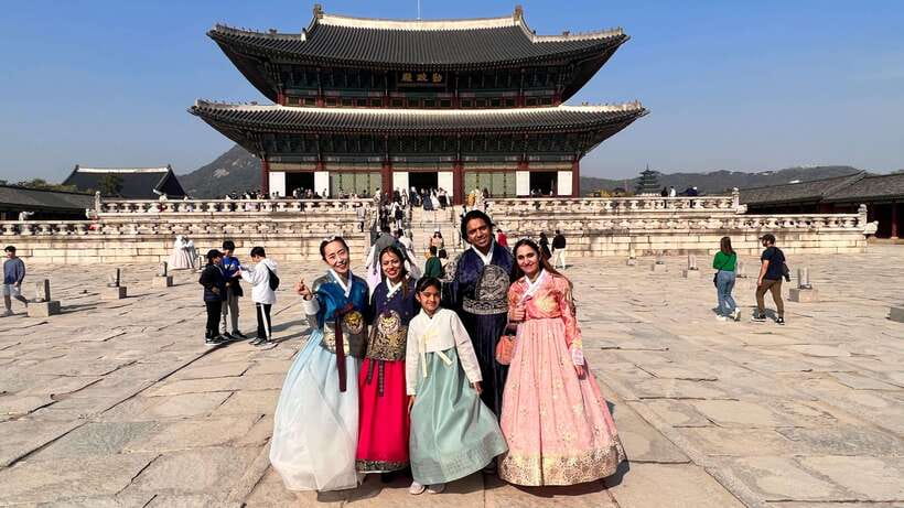 Seoul Highlights: Gyeongbok Palace, Insadong & N Seoul Tower - The ginseng stop is practical, but not for everyone