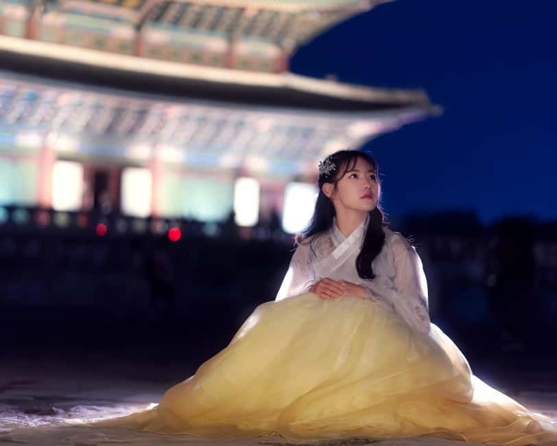 Seoul: Modern Hanbok Dress Photoshoot Gyeongbokgung Palace - One hour among the palace buildings