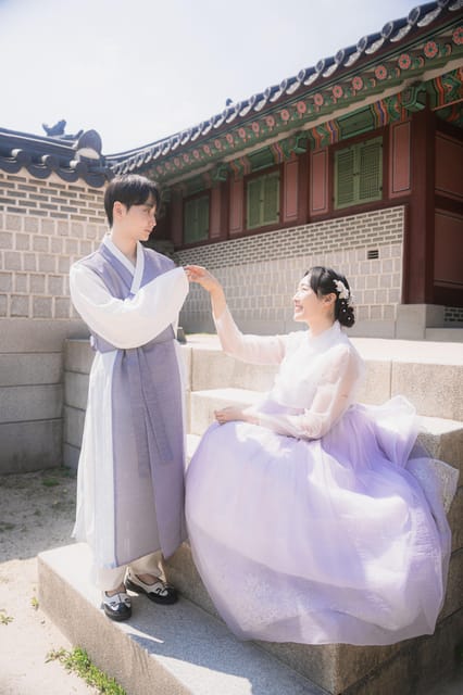 Seoul: Professional Hanbok Photography at Gyeongbok Palace - Walking from Gwanghwamun to the palace