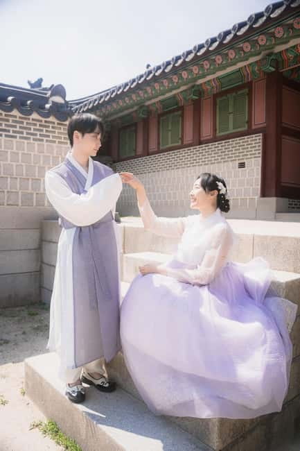 Seoul: Professional Hanbok Photography at Gyeongbok Palace - Geunjeongjeon and the royal courtyards