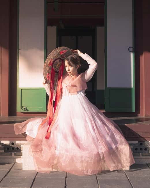 Seoul: Professional Hanbok Photography at Gyeongbok Palace - What you receive after the shoot