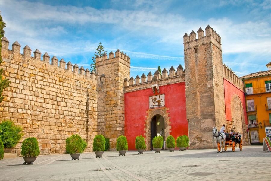 Seville: Alcázar Guided Palace Tour with Priority Access - Game of Thrones locations without losing the history