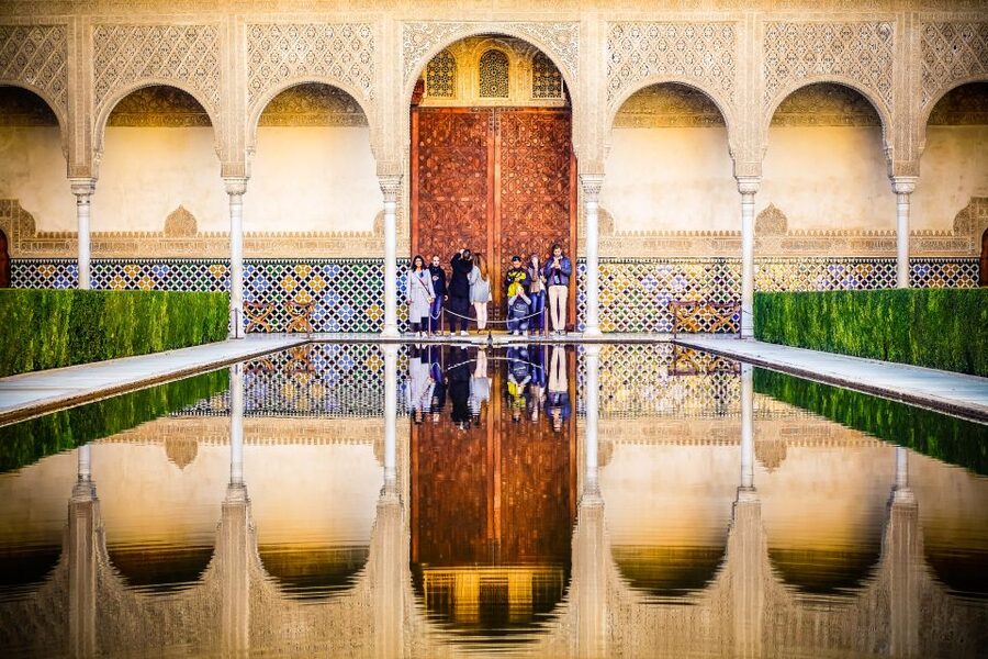 Seville: Alhambra Day Trip with Guide & Nasrid Palaces Entry - What to Bring and What to Leave Behind