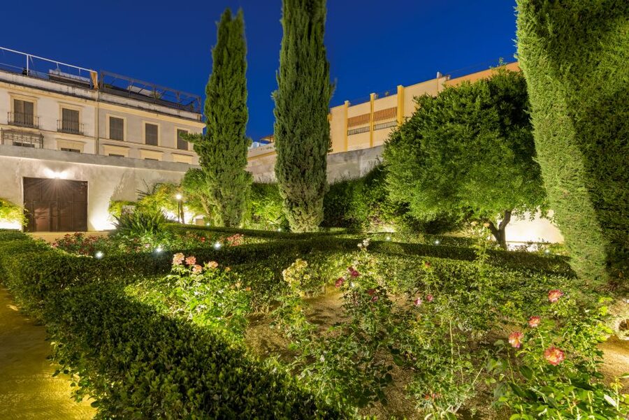 Seville: Bucarelli Palace Entry Ticket - The audio guide uses people, not just dates