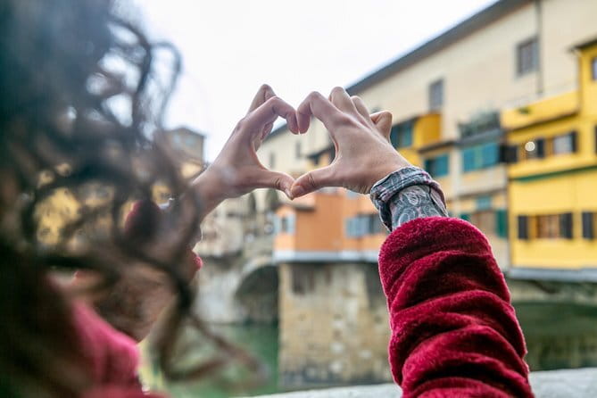 Sightseeing Guided Tour of Florence by Night including Duomo & Palazzo Vecchio - Key points at a glance