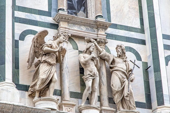 Sightseeing Guided Tour of Florence by Night including Duomo & Palazzo Vecchio - Ponte Vecchio and the jewelry shops