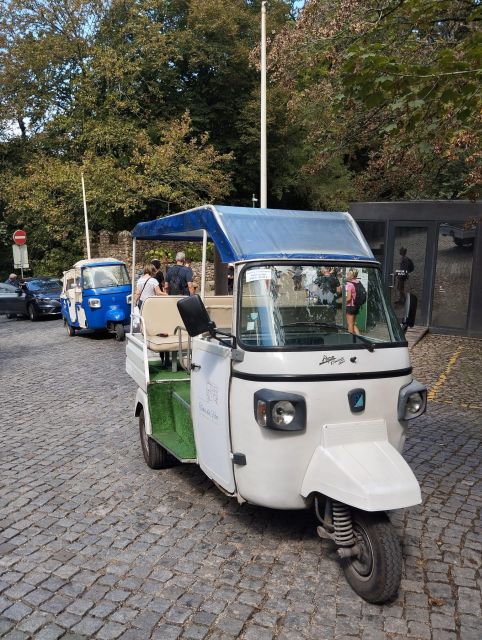 Sintra:1 hour tuk tuk experience to Pena Palace(3 monuments) - The Moorish Castle stop