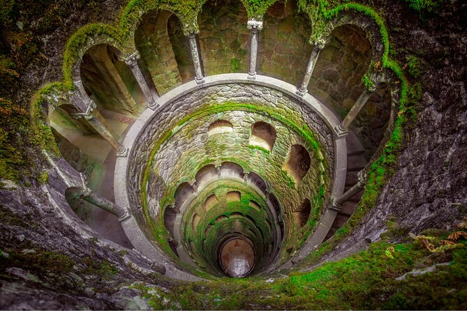 Sintra, Cascais & Estoril Private Tour - Palaces Tickets & Lunch - Estoril and the road to Cascais