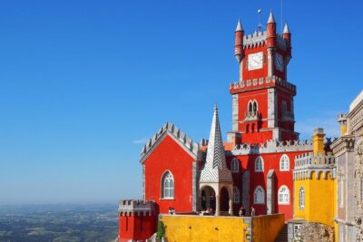 Cascais-Pena Palace 8-People Small Group Tour from Lisbon