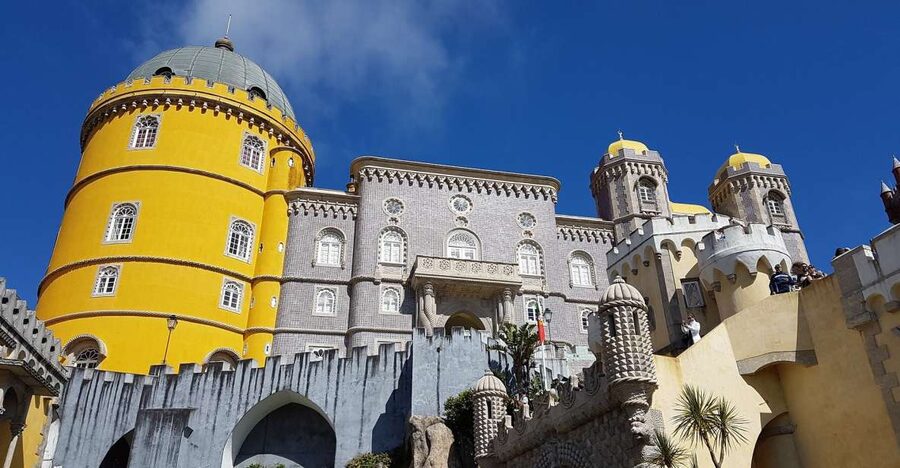 Sintra Palaces and Cascais Magical Experience Private Tour - Why a private Sintra day works so well