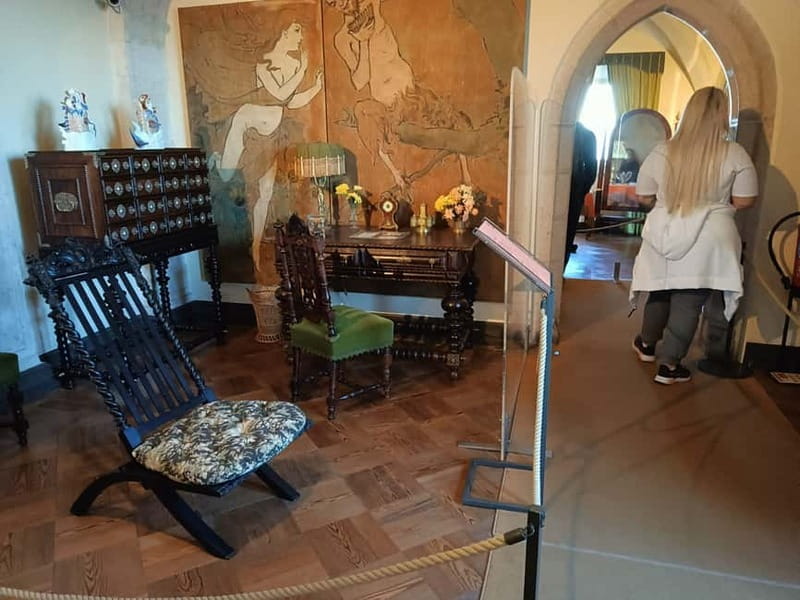 Sintra: Pena Palace and Park Entry Ticket with Tuk Tuk Ride - Reaching Pena Palace and Park
