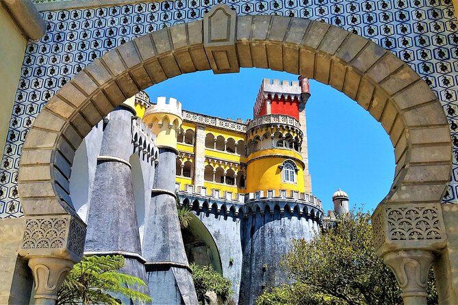 Sintra, Pena Palace, Cabo da Roca and Cascais from Lisbon - What this Sintra day trip is really trying to do