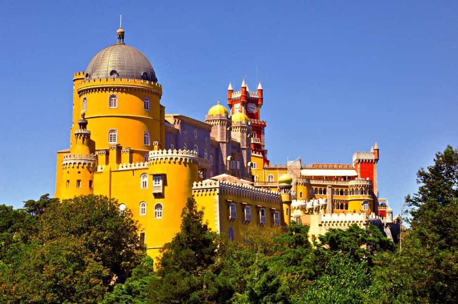 Sintra, Pena Palace, Cabo da Roca, Cascais and Estoril - Hell’s Mouth, where the sea cuts into the rock