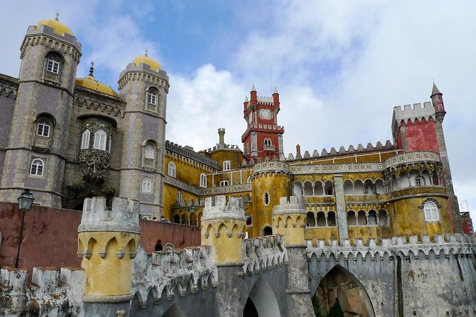 Sintra, Pena Palace, Cabo Roca, Cascais Small Group from Lisbon - Timing, traffic, and the walking level