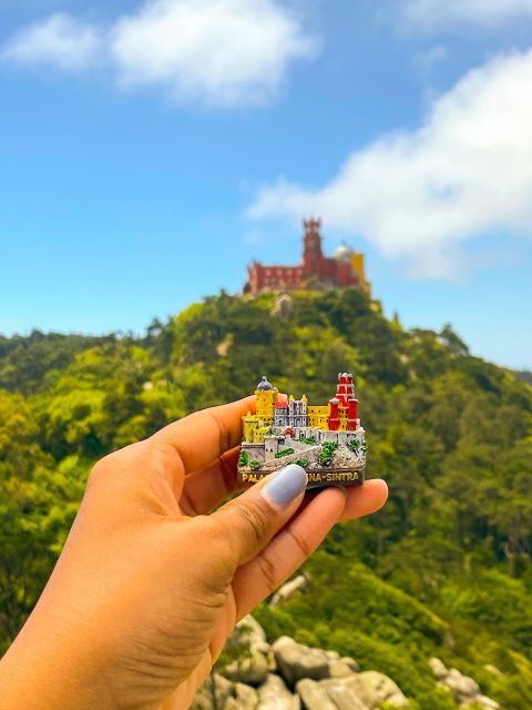 Sintra: Pena Palace, Moorish Castle, Regaleira, & Monserrate - Lunch and a pastry stop in Sintra town