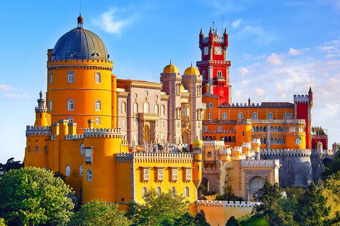 Sintra, Pena Palace, Quinta da Regaleira & Cascais Group Tour - Quinta da Regaleira and the Initiation Well