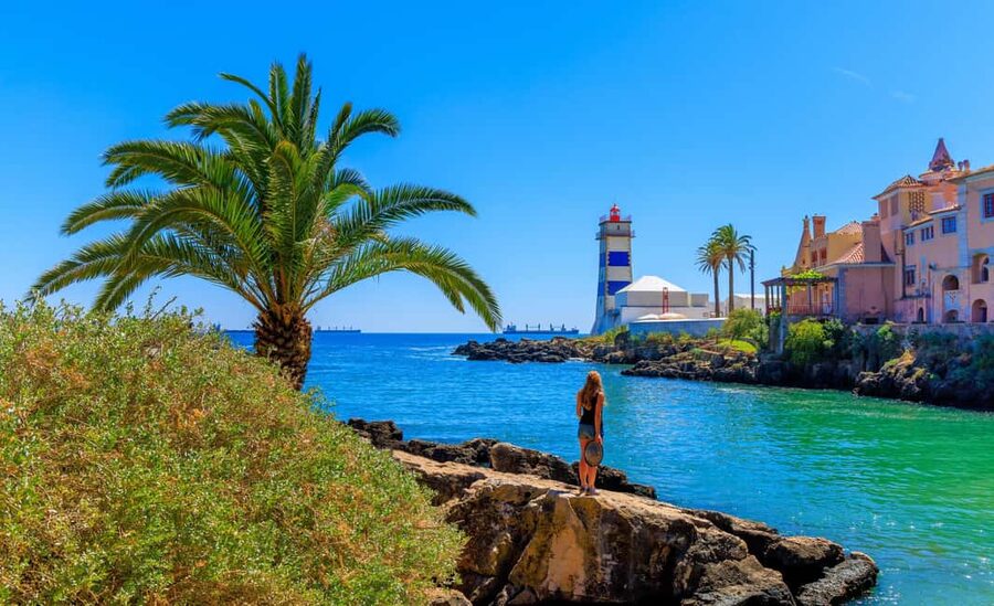 Sintra Small Group: Pena Palace, Moorish Castle & Cascais - Two hours in Cascais and Estoril