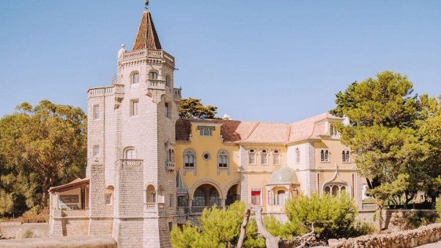 Sintra Tour w/ Pena Palace, Cascais & Cabo Roca, FROM LISBON - Guides, vehicles, and the human side of the tour