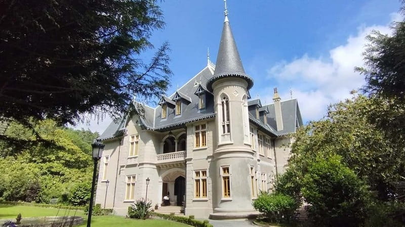 Sintra Unique Tour - Two Palaces and Azenhas do Mar - Why this Sintra day feels different