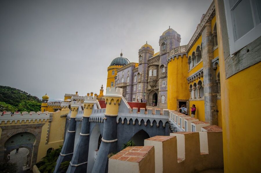 Sintra: Walking Tour with Palace, Castle, and Old Town Visit - Key points at a glance