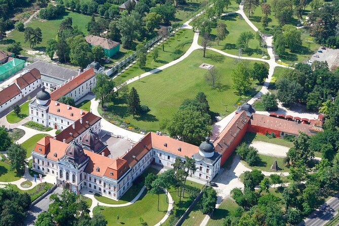 Sisi's Royal Palace Tour with Hotel pickup & Cake in Palace Café - The drive from your Budapest hotel