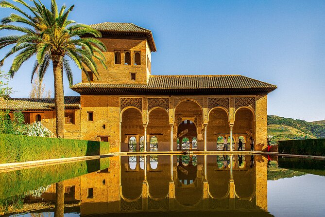 Skip-the-line Alhambra and Nasrid Palace Tour in Granada - Why the Alhambra needs a guided visit