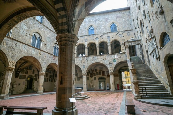 Skip the Line Bargello Palace and Museum Private Guided Tour - Why the Bargello deserves two hours