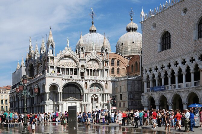 Skip-the-Line: Doge's Palace & St. Mark's Basilica Fully Guided Tour - St. Mark’s Square and the basilica