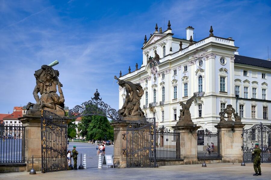 Skip-the-line Lobkowicz Palace Private Tour & Concert - The midday concert in a frescoed hall