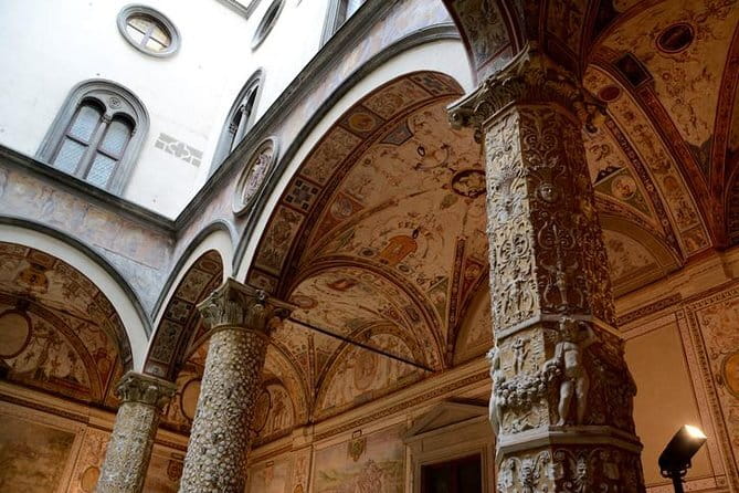Small-Group Palazzo Vecchio Secret Passages Tour with Lunch Or "Gelato" - What makes Palazzo Vecchio’s secret routes special