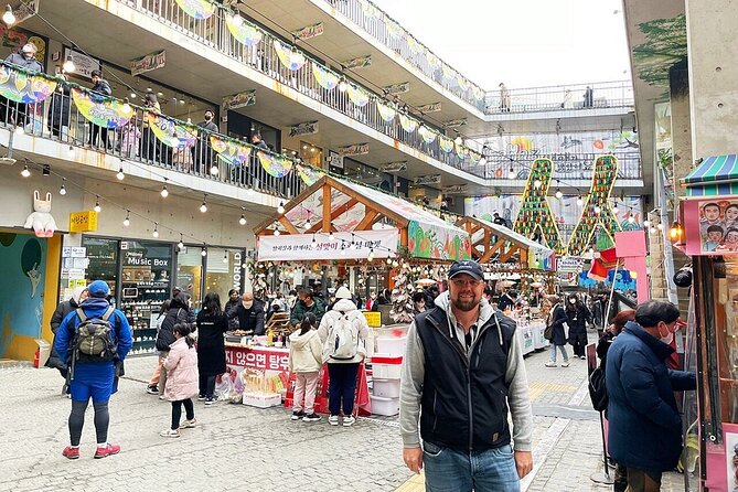 Small-Group Royal Palace and Seoul City Tour (hotel pick-up) - The National Folk Museum adds everyday life