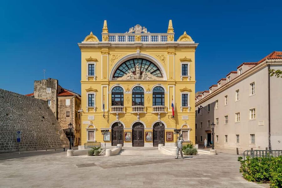 Split: 1.5-Hour Walking Tour and Diocletian's Palace - Starting at the Golden Gate