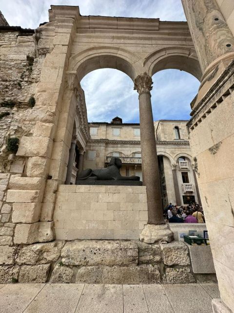 Split and Diocletian's Palace walking tour with a local guid - Cathedral of Saint Domnius and Temple of Jupiter