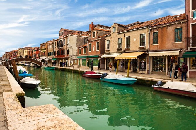 St Mark's, Doge's Palace, with Murano and Burano & Gondola Ride - The essential Venice day, in one long sweep