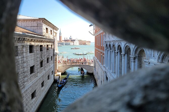 St Mark's, Doge's Palace, with Murano and Burano & Gondola Ride - The guides make or break a long day