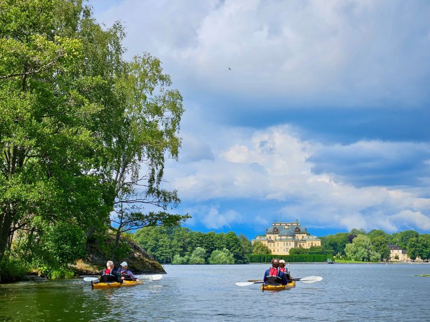 Stockholm: Guided Kayak Tour to Drottningholm Royal Palace - A final paddle and a possible swim