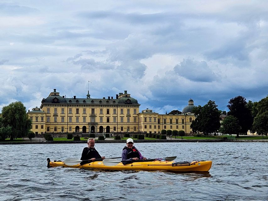 Stockholm: Guided Kayak Tour to Drottningholm Royal Palace - A 30-minute briefing before you paddle