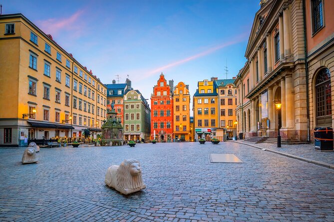 Stockholm Old Town Highlights, Royal Palace, Vasa Museum Tour - The private guide makes the difference