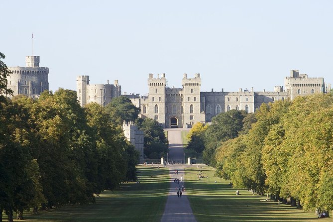 Summer Special: Buckingham Palace & Windsor Castle Tour - St George’s Chapel and the royal burials