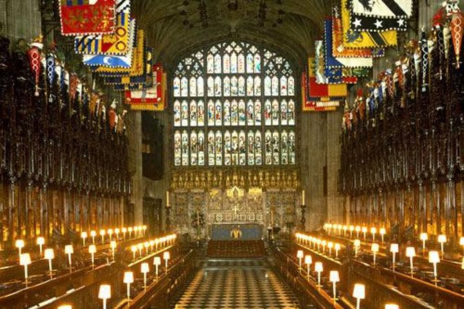 Summer Special: Buckingham Palace & Windsor Castle Tour - Timing matters at Buckingham Palace