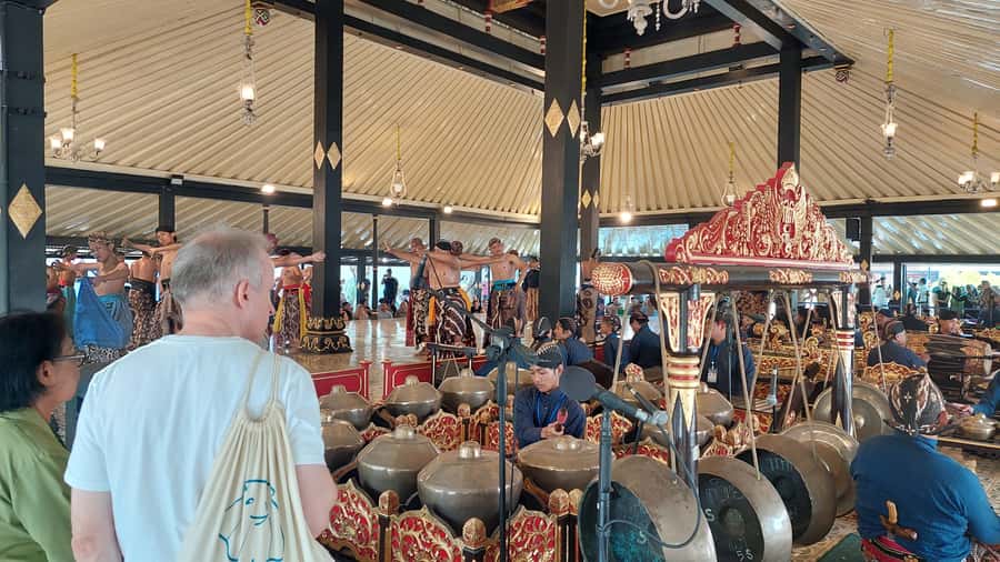 Taman sari water castle, sultan palace & local food tasting - Should you book this Yogyakarta experience?