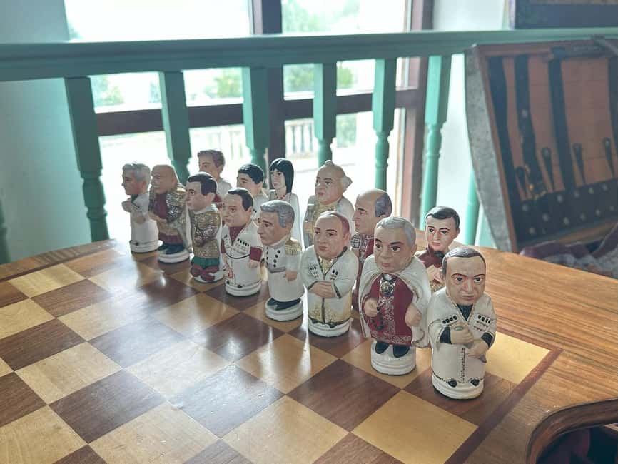 Tbilisi: Ritual Palace & Vintage Car Museum - Inside Victor Jorbenadze’s 1985 Wedding Palace