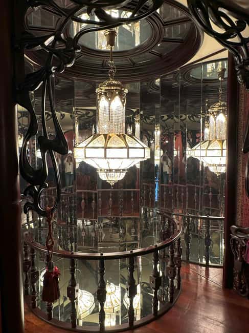 Tbilisi: Ritual Palace & Vintage Car Museum - Optional Churchkhela and Georgian Wine