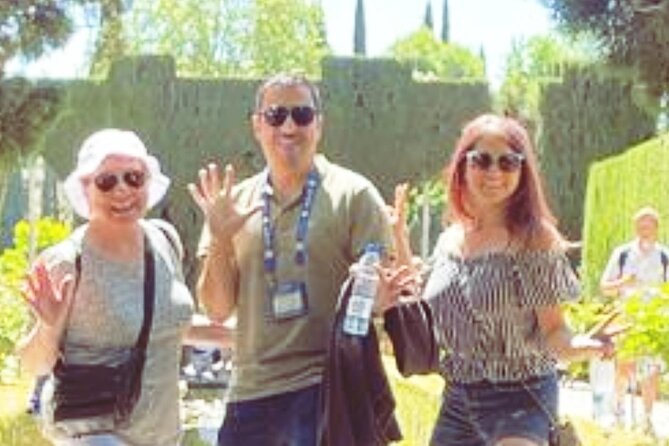 The Best of Alhambra & Granada: Private Tour with Nasrid Palaces - Alcazaba and the practical shape of the Alhambra visit