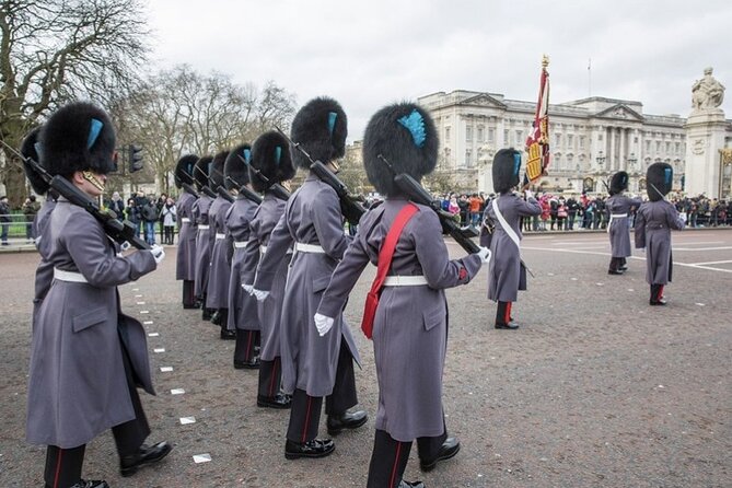 The Changing of the Guard Tour and Buckingham Palace - Is $24.95 good value?