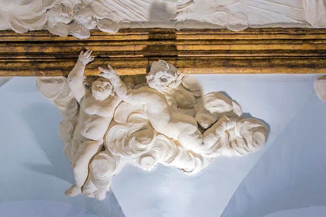 The Great Opera Arias Concert at Palazzo Poli - Trevi Fountain - The string quartet and singers